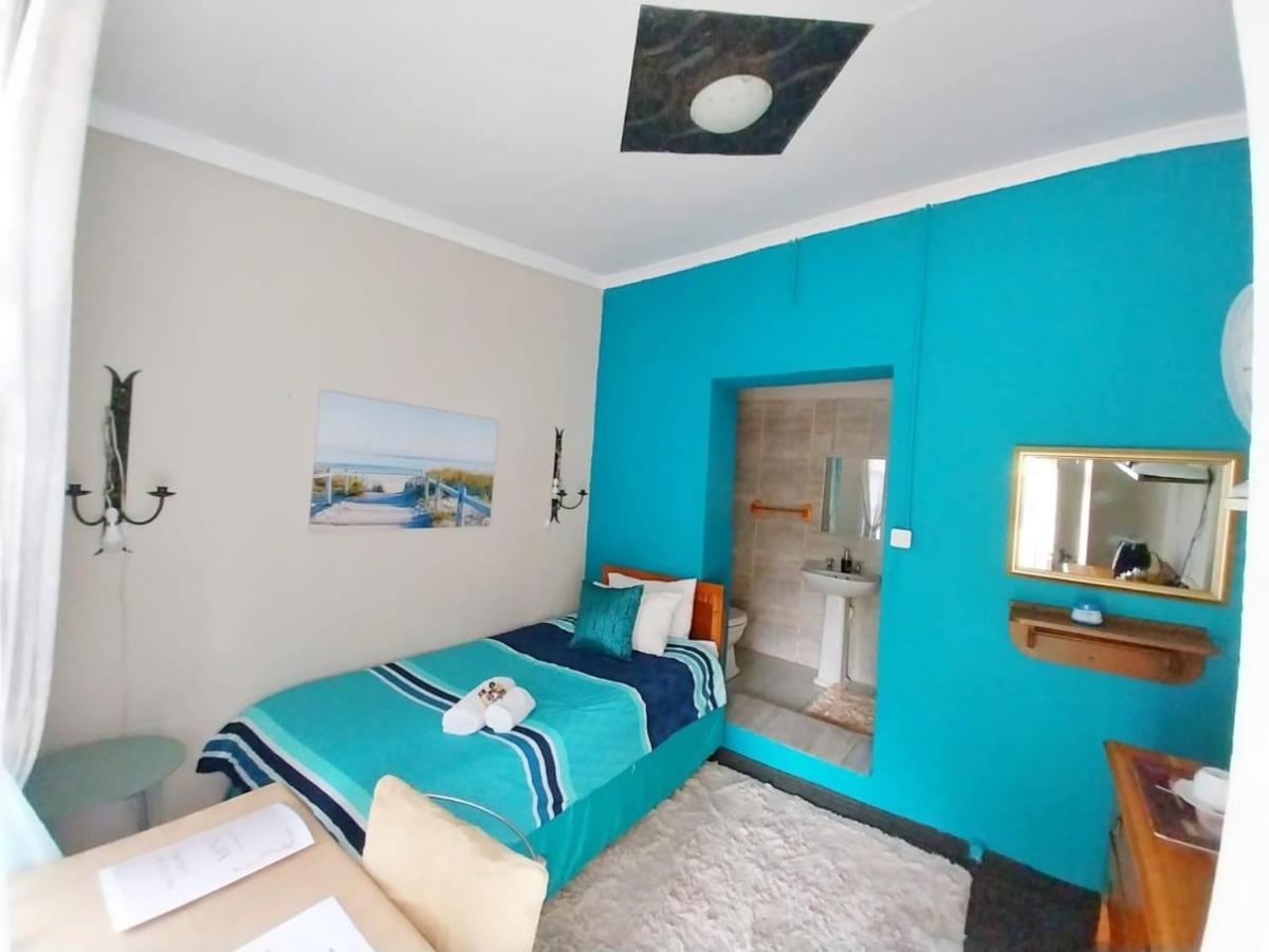 האנובר Bun Clody Manor - Guest House & Coffee Shop חדר תמונה