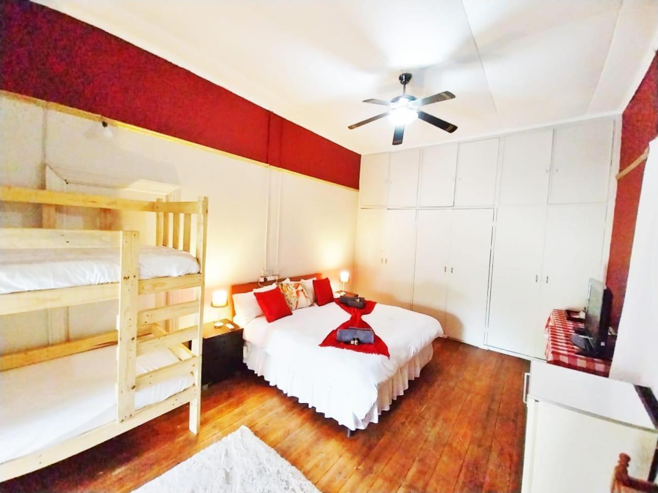 האנובר Bun Clody Manor - Guest House & Coffee Shop חדר תמונה